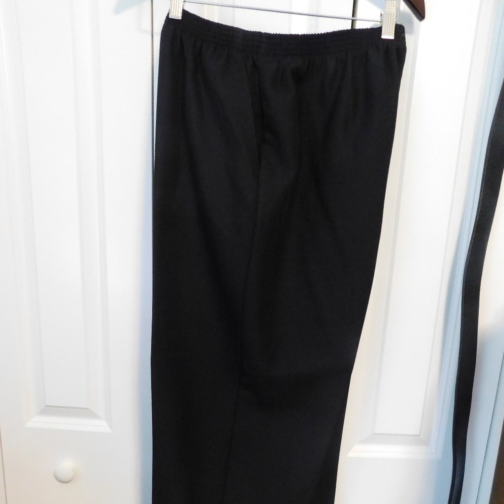 Alfred Dunner Petite size 18P.  Black Pants